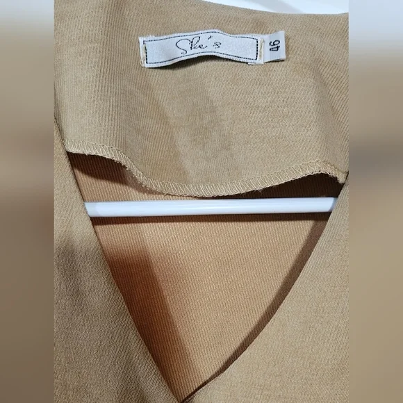 She's Tan Button-Front Dress Size 46 - Picture 2 of 4